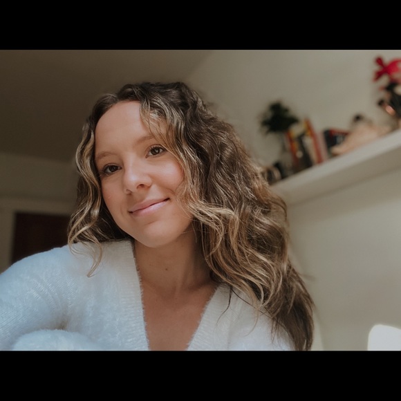 Meet your Posher, Molly - Picture 1 of 1